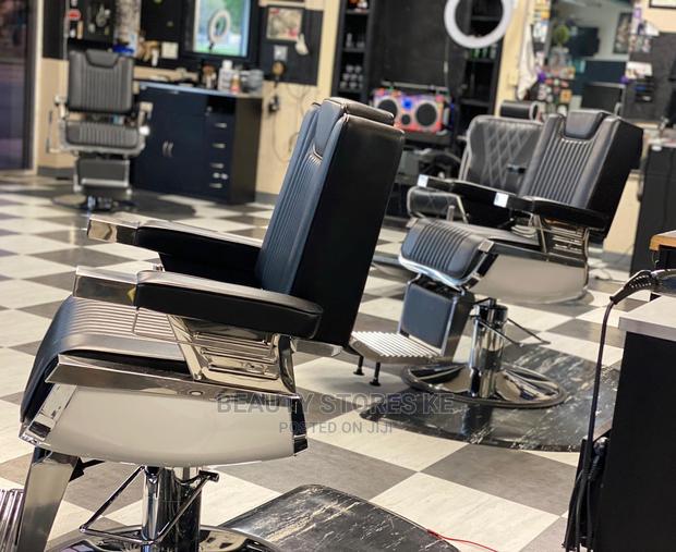 Vip Kingsize Retro Barber Chair Executive