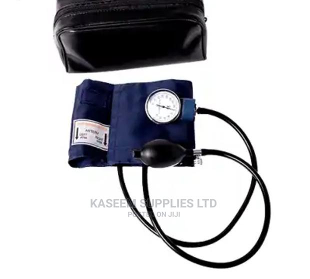 Aneroid Sphygmomanometer (Manual Type) - main view