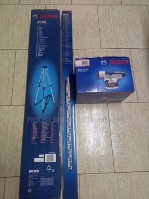 Bosch Dumpy Level Set (Gol 32d Head, Tripod and Staff) - main view