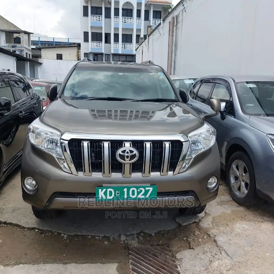 Toyota Land Cruiser Prado 2016 Brown