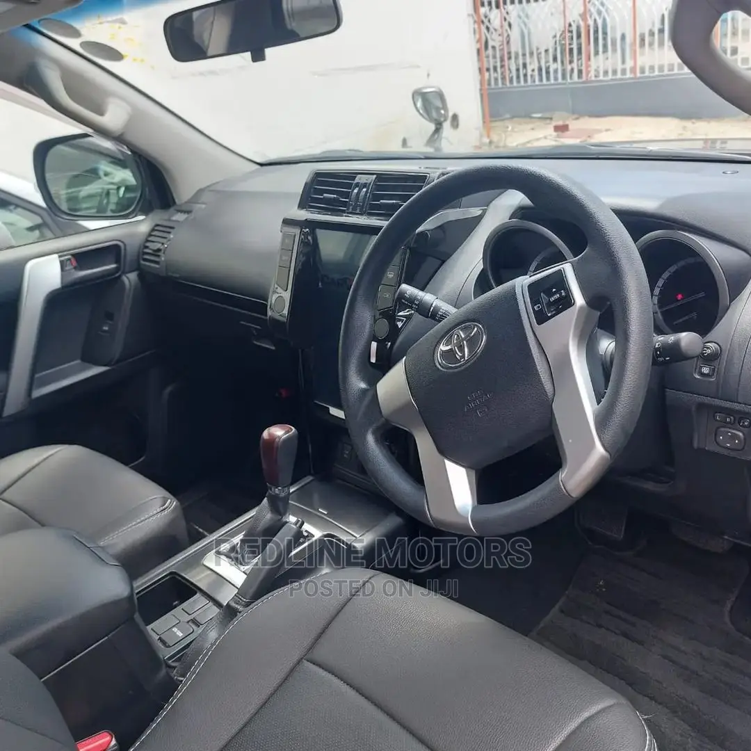 Toyota Land Cruiser Prado 2016 Brown
