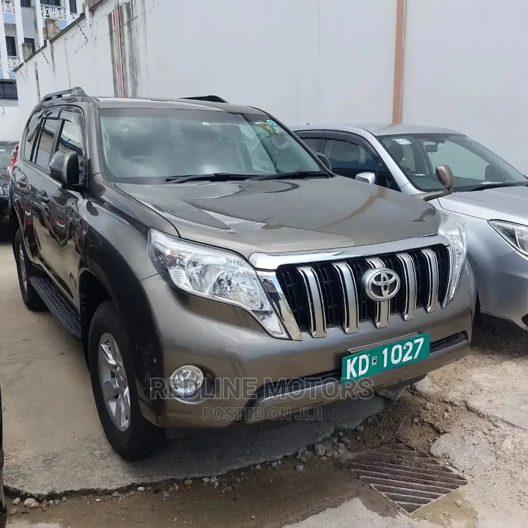 Toyota Land Cruiser Prado 2016 Brown