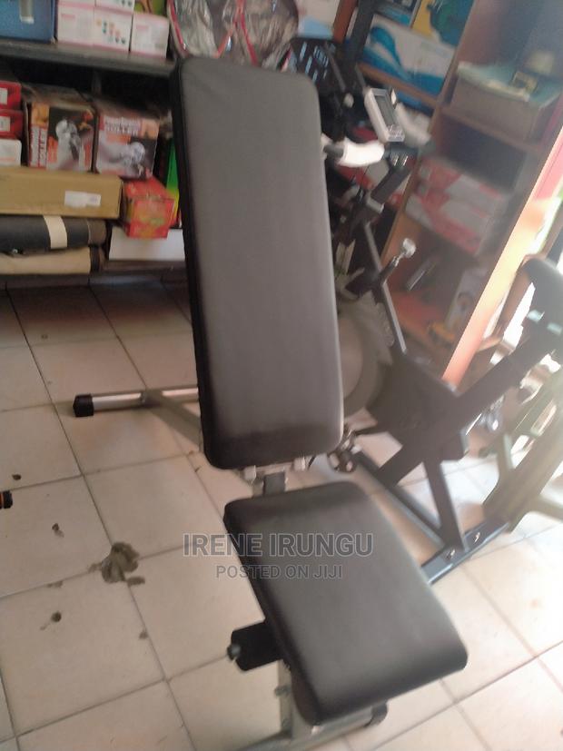 Incline/Adjustable Bench