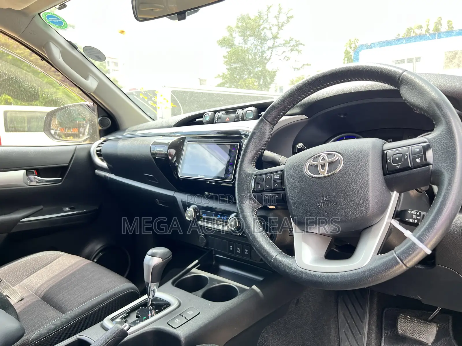 Toyota Hilux 2018 Black
