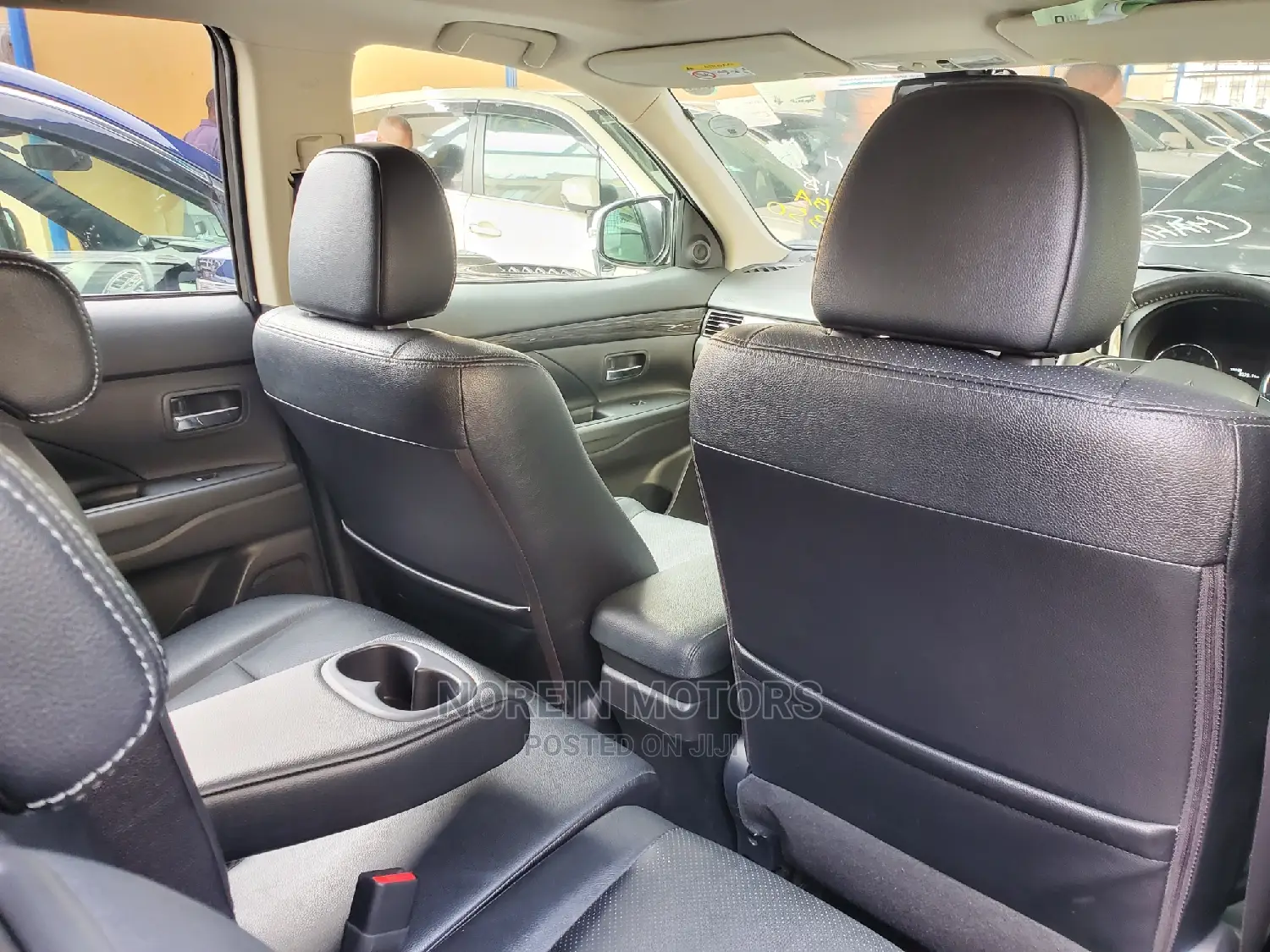 Mitsubishi Outlander 2016 Off White