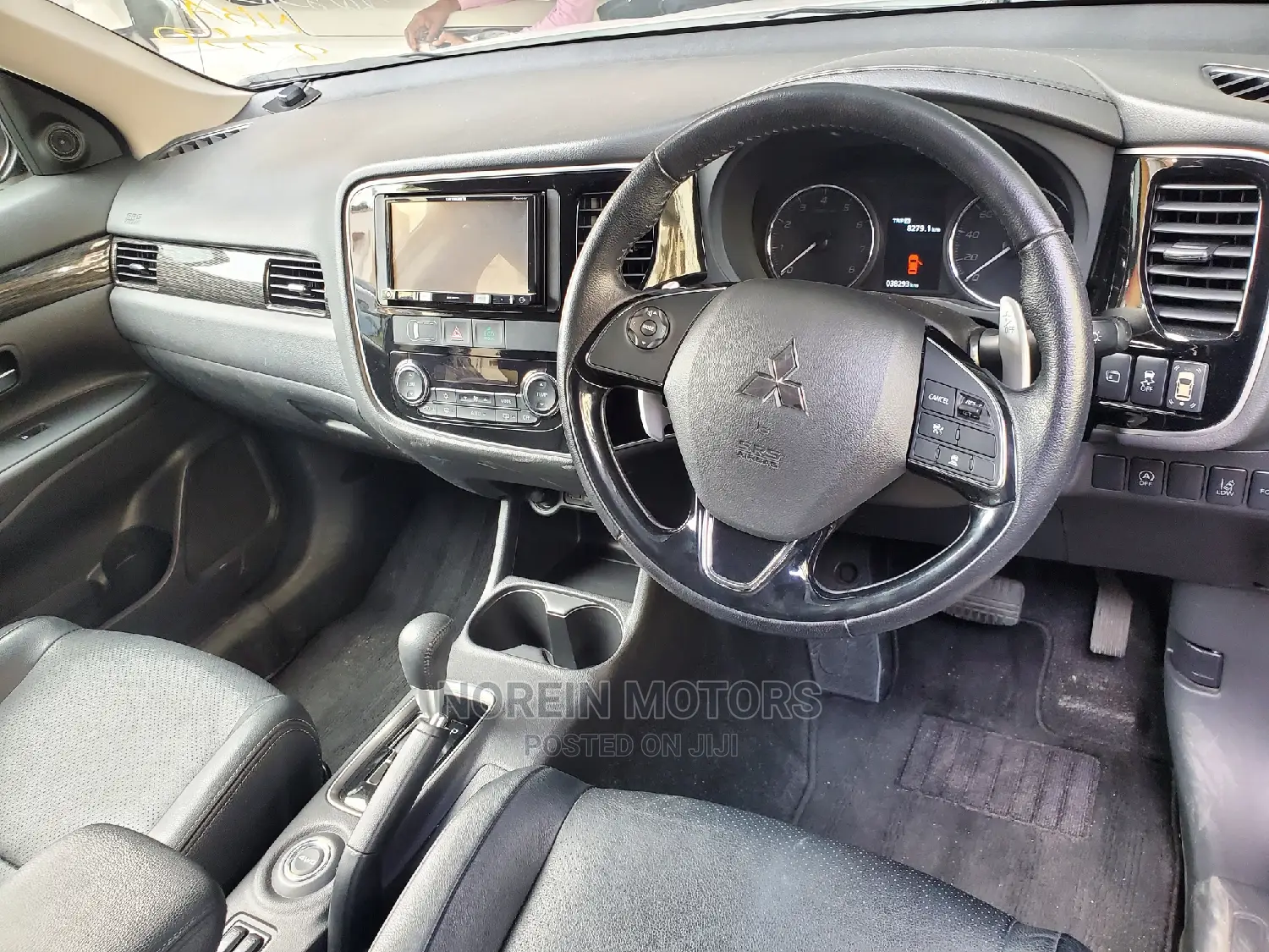 Mitsubishi Outlander 2016 Off White