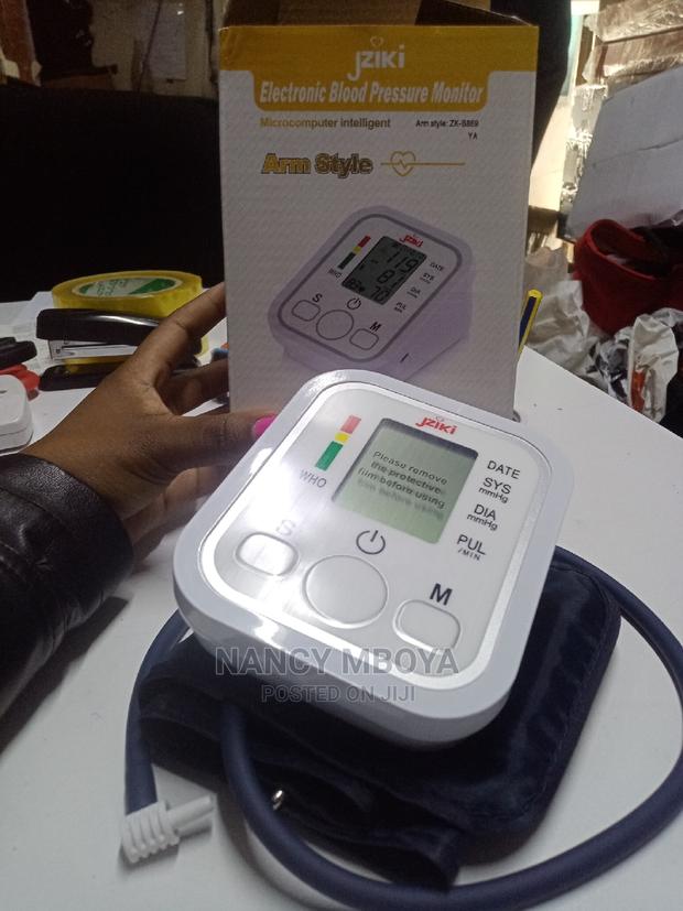 Digital Blood Pressure Monitor Upper Arm - thumbnail 4