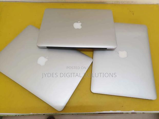 Laptop Apple MacBook 2017 4GB Intel Core I5 SSD 128GB - thumbnail 3