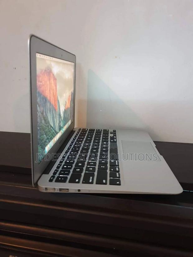 Laptop Apple MacBook 2017 4GB Intel Core I5 SSD 128GB - thumbnail 4