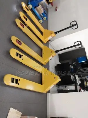 3tonne Hisaki Pallet Truck Wide Base 685mm