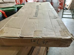 4.7 Meters Aluminum Single Telescopic Ladders - thumbnail 2