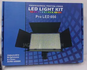 Proffessional Led 600 Video Light Bi Colour