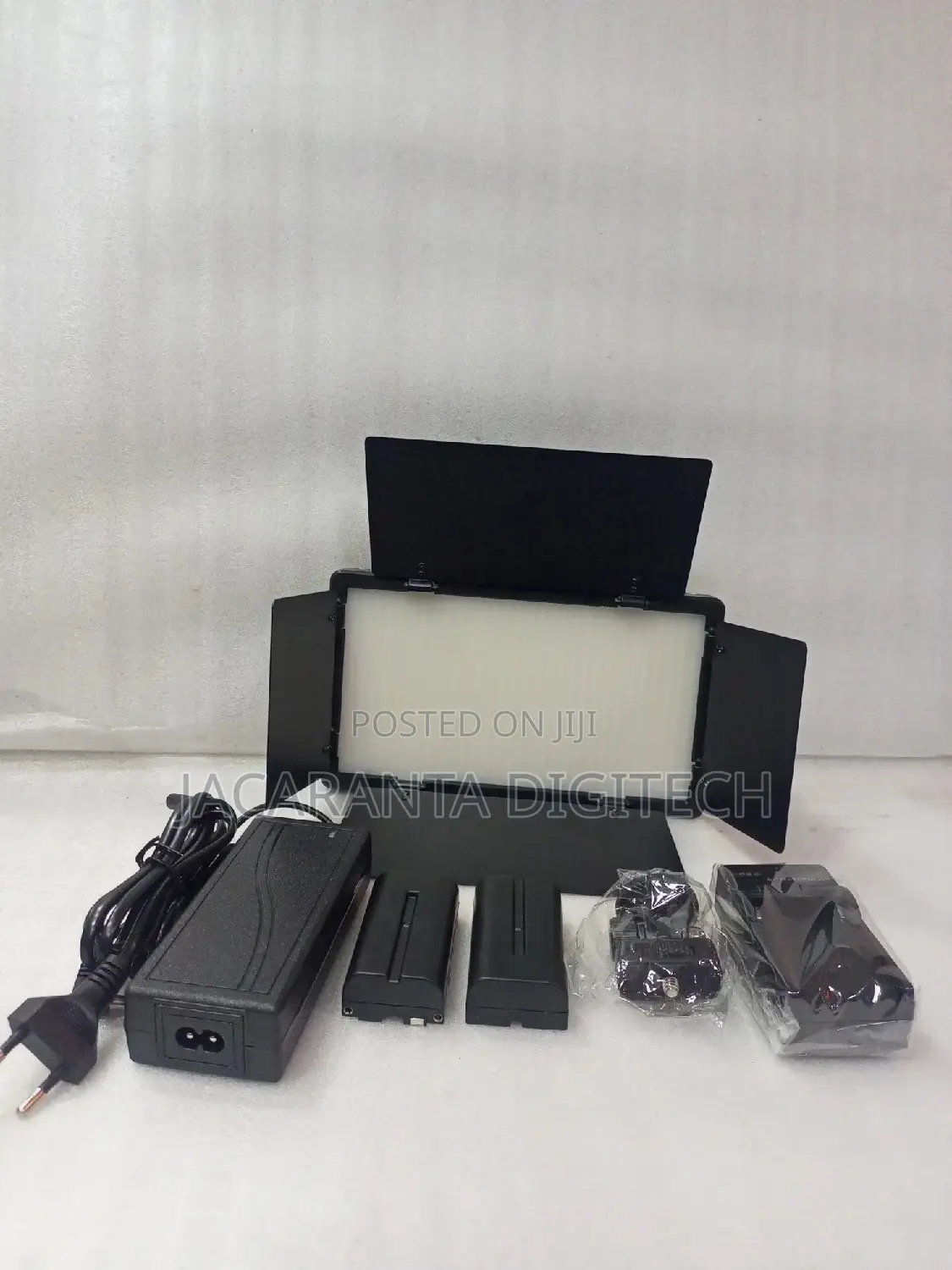 Proffessional Led 600 Video Light Bi Colour