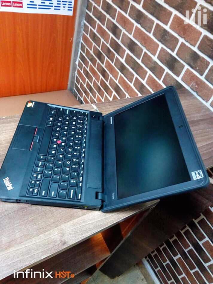 Laptop Lenovo ThinkPad X131e 4GB Intel Core 2 Duo HDD 320GB