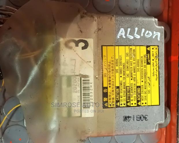 Toyota Allion Air Bag Control Unit.