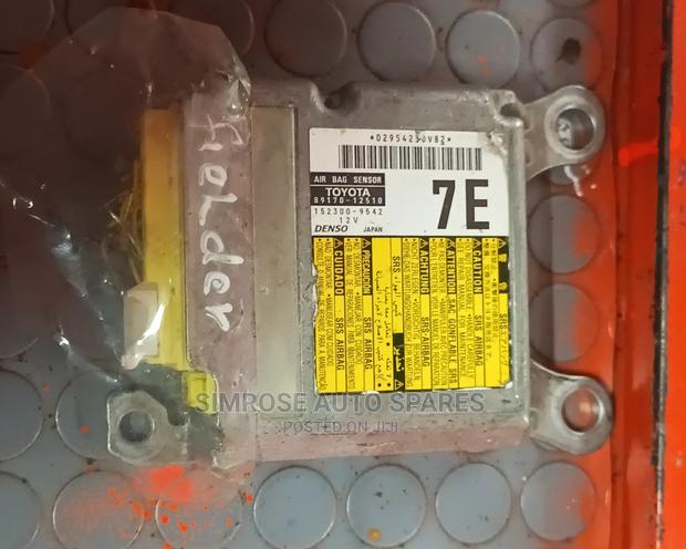 Toyota Fielder Air Bag Control Unit.
