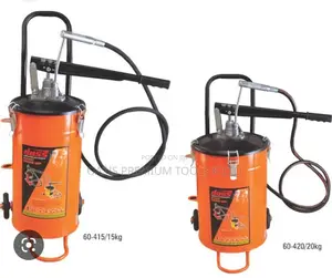 Grease Bucket 15kg With Trolley Wheel