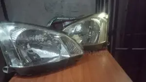 Premio 240 Headlight Xenon