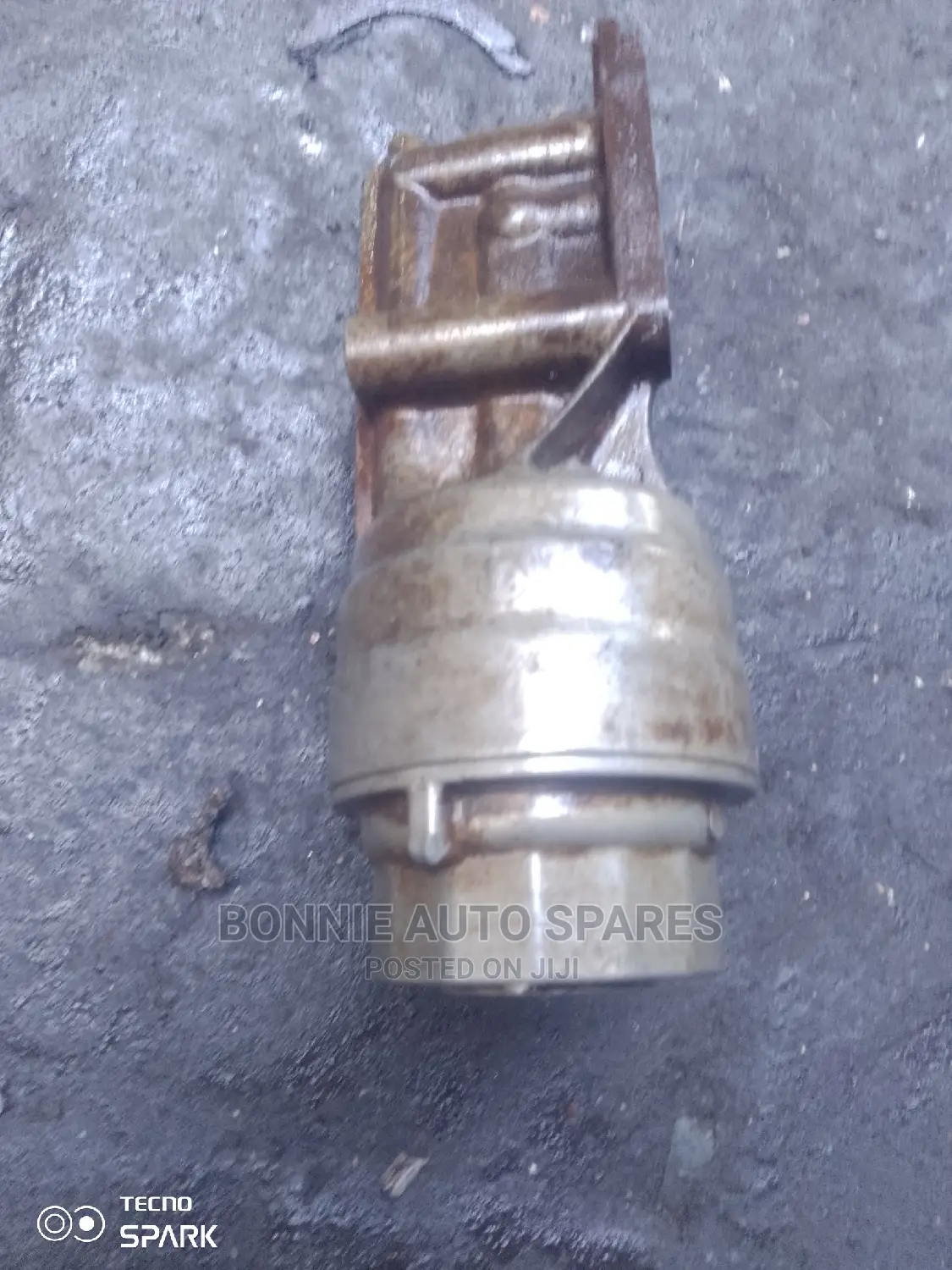 1KR Oil Filter Housing (Strainer)