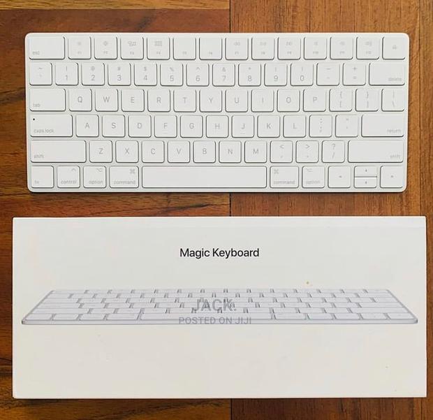 Magic Keyboard 2 Open Box at 8500