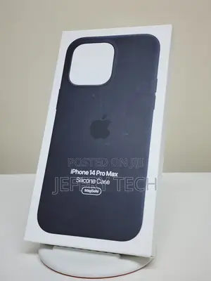 Apple iPhone 14 Pro Max Silicone Case With Magsafe - Midnigh