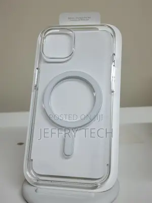 Clear Case With Magsafe for iPhone 13 - Open Box