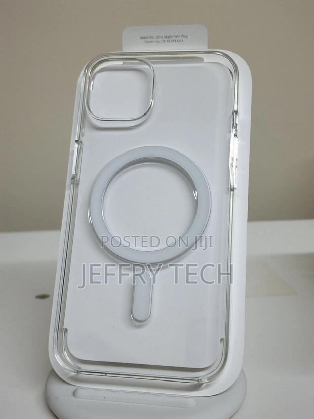 Clear Case With Magsafe for iPhone 13 - Open Box - main view
