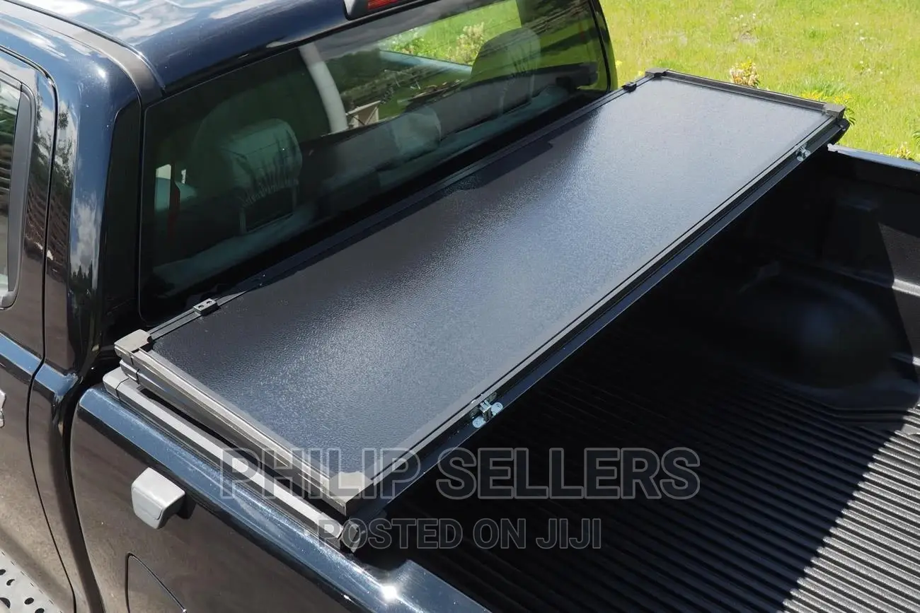 Ford Ranger Hard Tri-fold Tonneau Cover