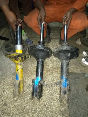 Subaru Heavy Duty Shocks in Good Quarity