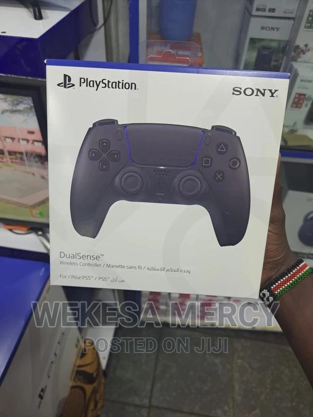 Ps5 Dualsense Wireless Controller - thumbnail 3