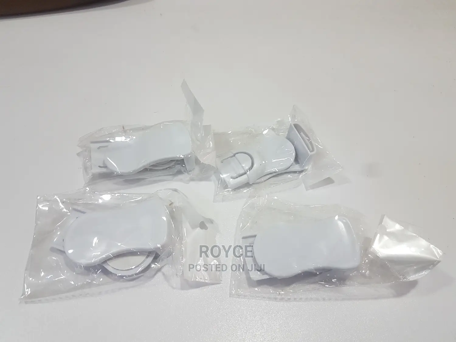 4pcs Safety Drawer / Cabinet Locks