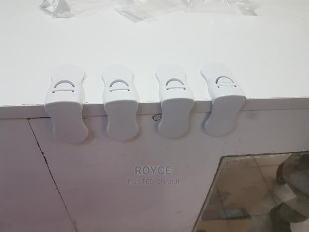 4pcs Safety Drawer / Cabinet Locks - thumbnail 6