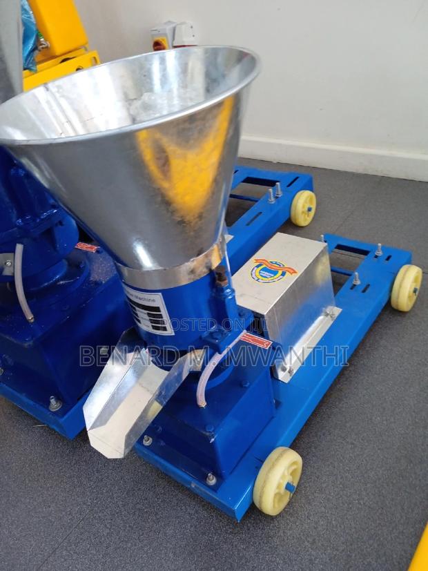 Pellet Making Machine - thumbnail 3