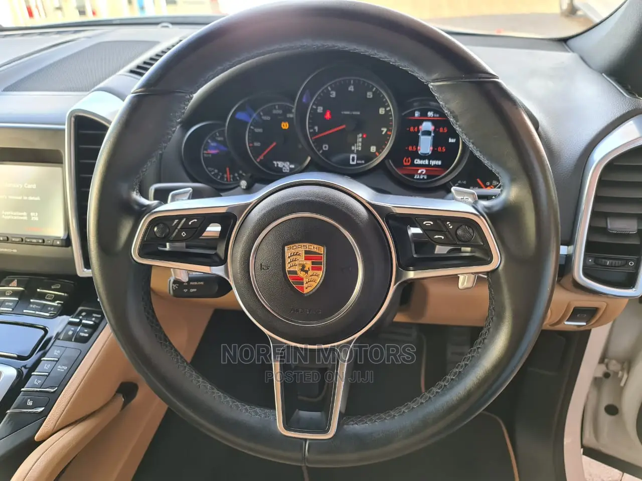 Porsche Cayenne 2015 Ivory