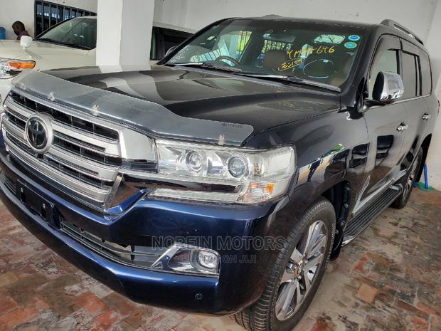 Toyota Land Cruiser 2016 Blue