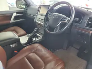 Toyota Land Cruiser 2016 Blue