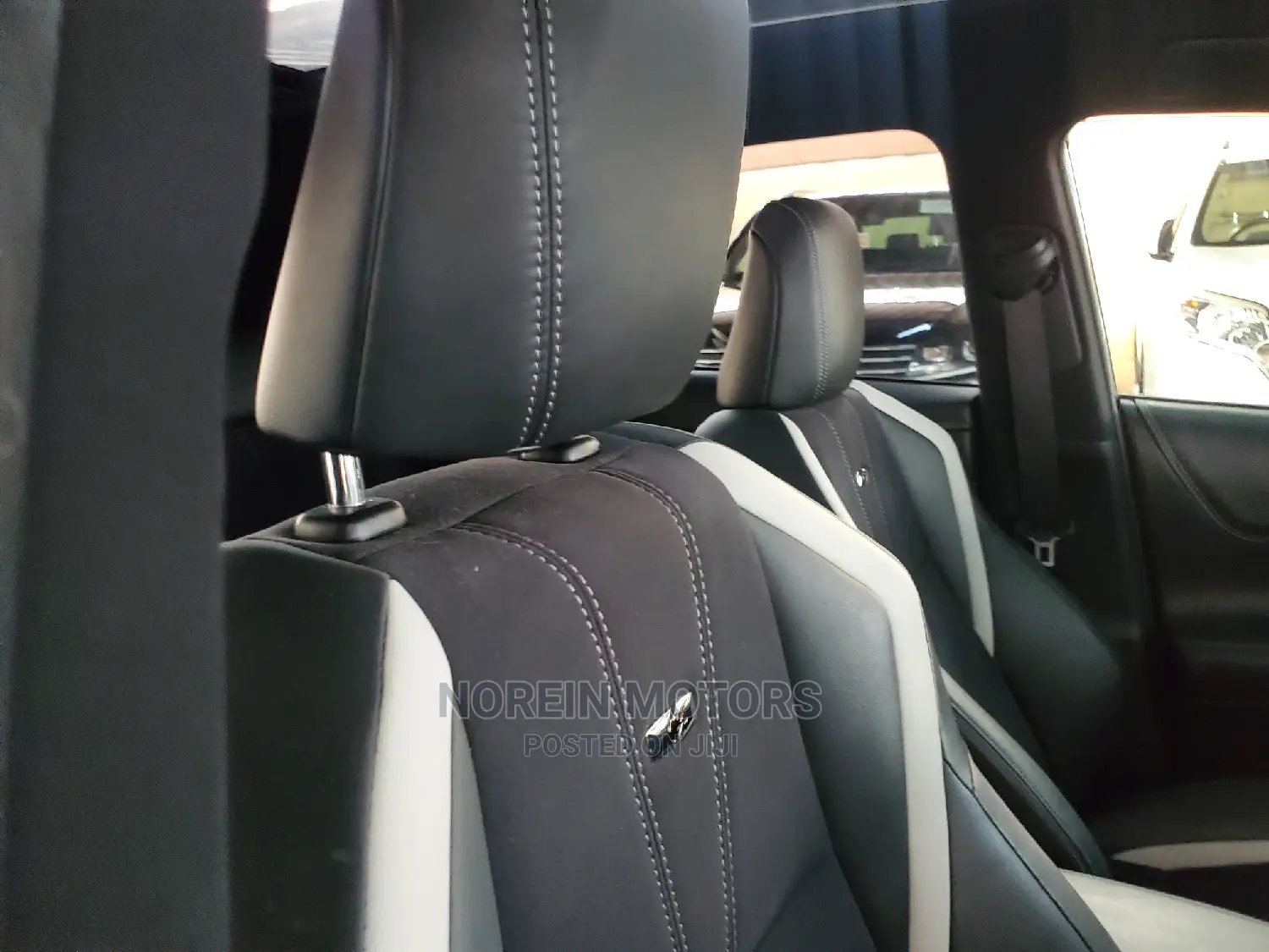 Toyota Harrier 2016 Ivory