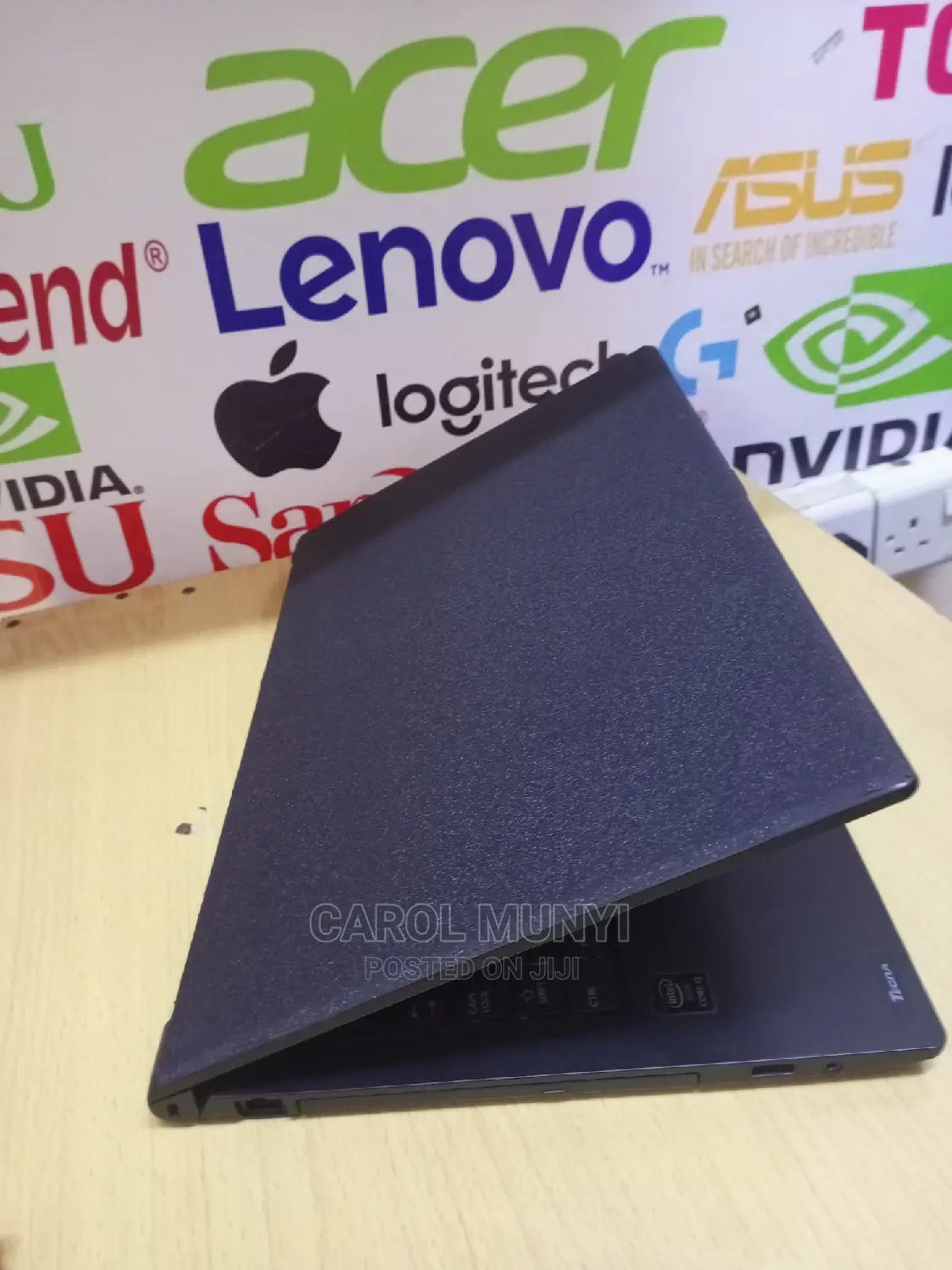 Laptop Toshiba Satellite C55 4GB Intel Core i3 HDD 500GB