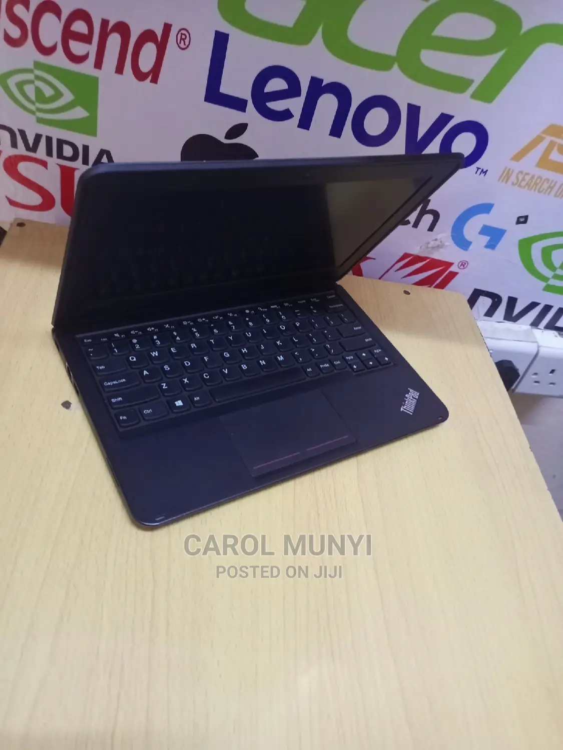 Laptop Lenovo Yoga 11e 4GB Intel Celeron SSD 128GB