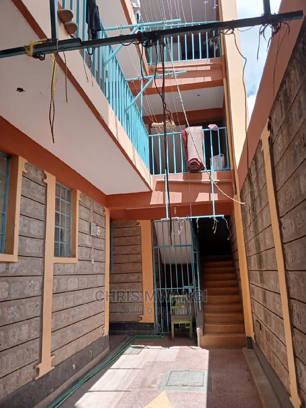 Furnished 2bdrm Block of Flats in Hunters for Sale - thumbnail 3