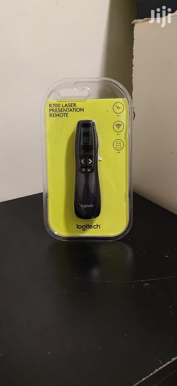 Logitech R700 Wireless Laser Presentation Remote