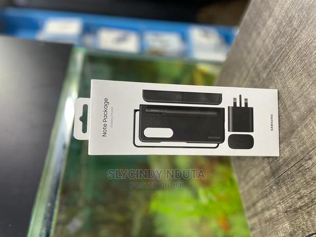 Samsung Galaxy Z Fold 4 Note Package - thumbnail 2