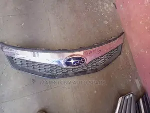 Subaru Trizia Grill
