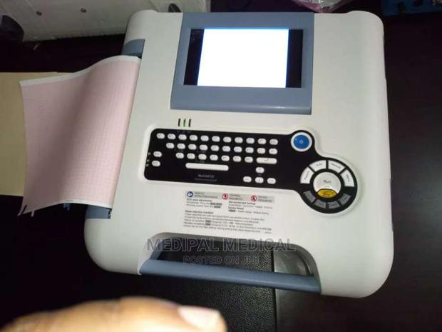 ECG Machine - thumbnail 3