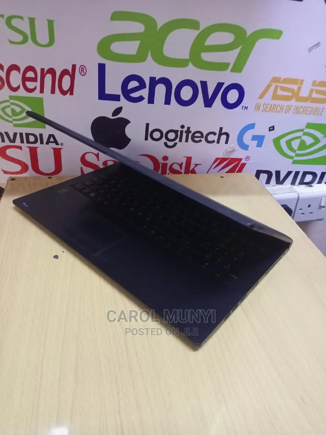 Laptop Toshiba Satellite C55 4GB Intel Core i3 HDD 500GB