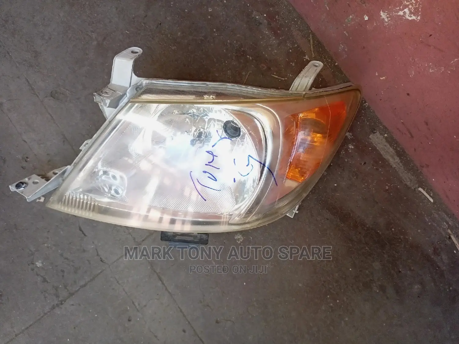 Toyota Vigo Headlight 2008
