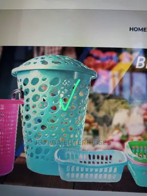 Plastic Bins (Big +Lid)