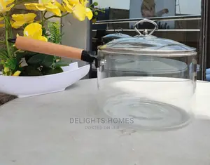 Glass Heat Resistant Pot With Wooden Handle
