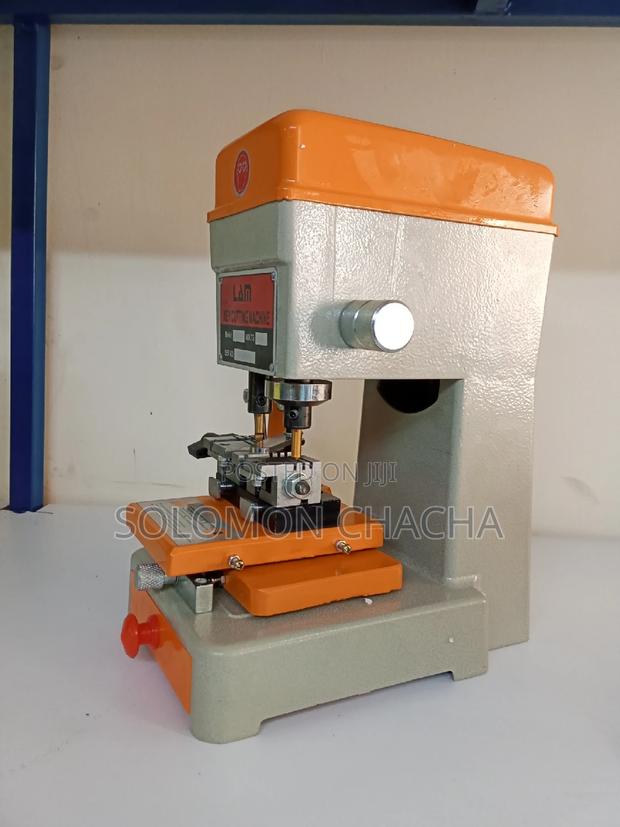 Lam Key Cutting Machine - thumbnail 3