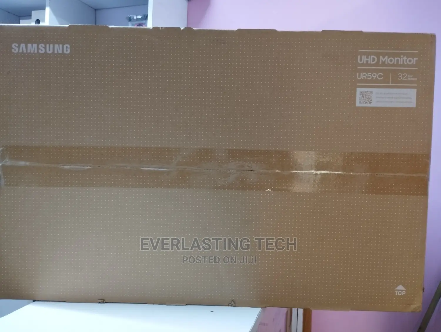 UHD Samsung Monitor 32inches